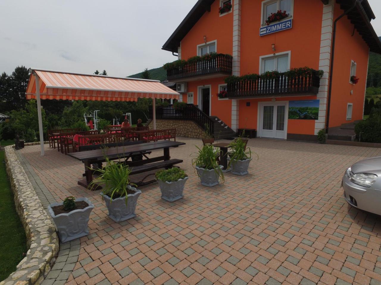 Plitvice Pension Perisic Korenica Kültér fotó